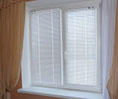 Жалюзи от Гранд престиж станут стильным и функциональным украшением окна в вашем доме. Изготовление и монтаж жалюзи в Тюмени